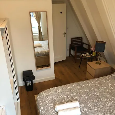 Alojamento de Acomodação e Pequeno-almoço A'dam Rooftop Lux Amesterdão